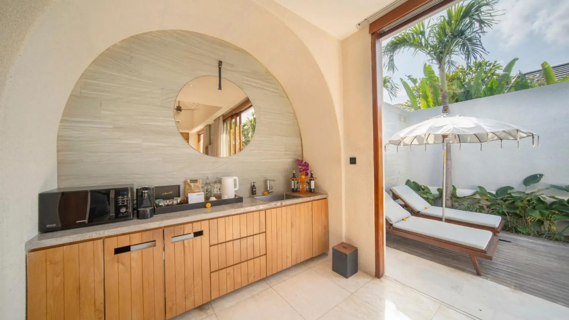 Astera Villa Seminyak By Ini Vie Hospitality